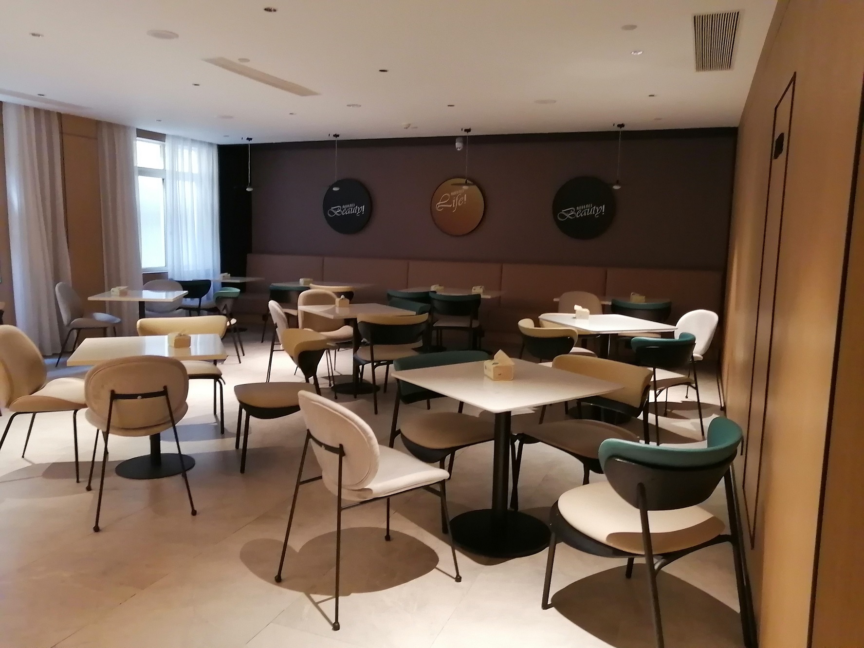 成都一環(huán)路東5段11號（你好酒店）1、2層房地產(chǎn)網(wǎng)絡(luò)拍賣公告